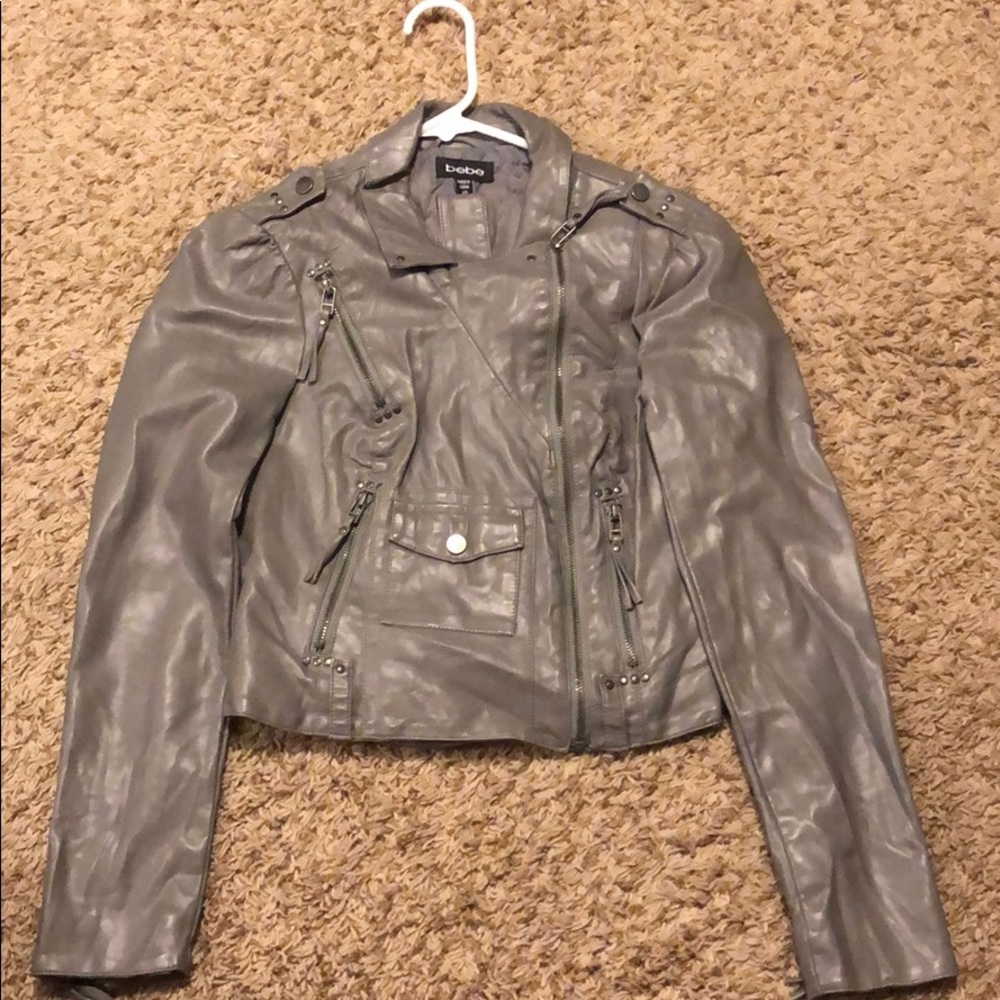 Crop leather jacket